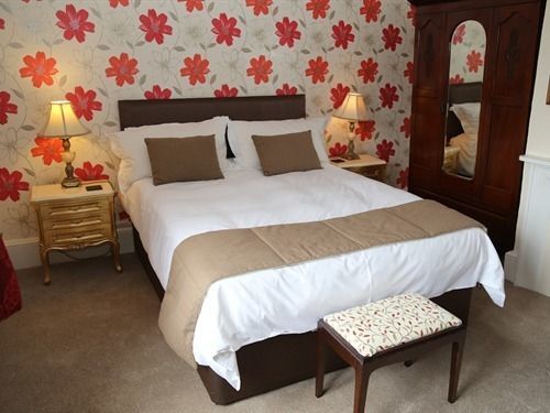 Отель The Northbrook Arms Micheldever Экстерьер фото