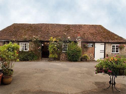 Отель The Northbrook Arms Micheldever Экстерьер фото