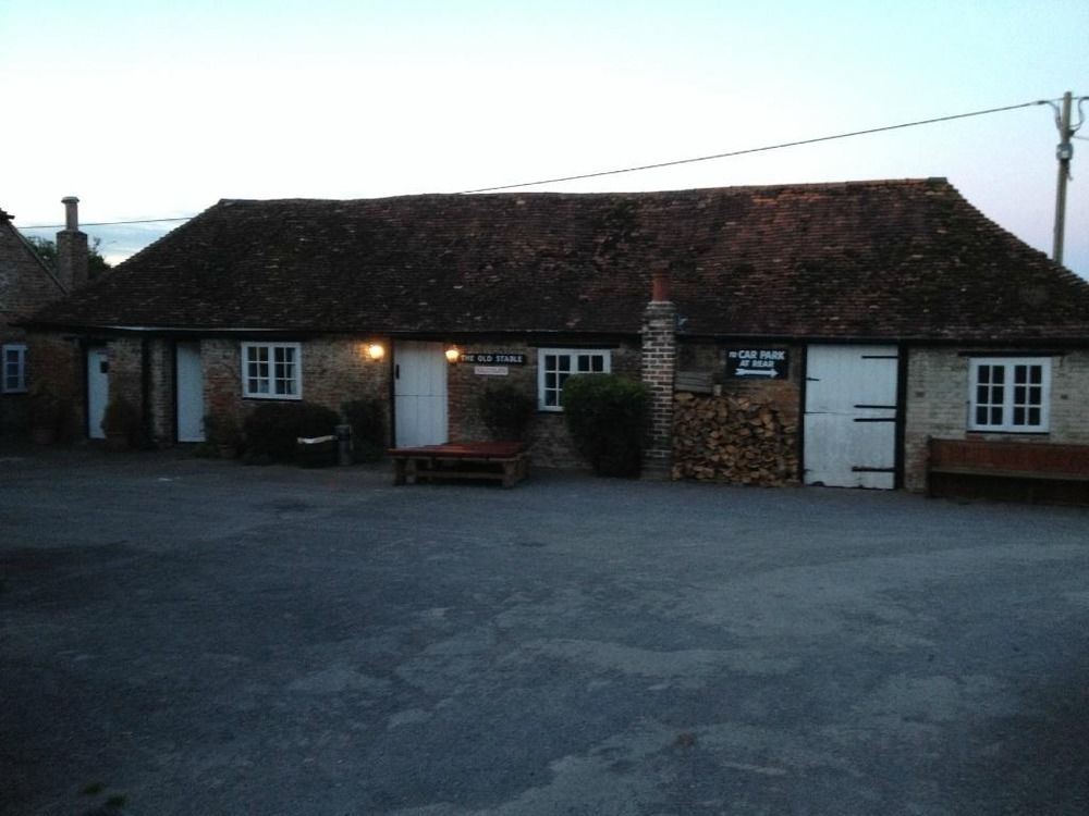 Отель The Northbrook Arms Micheldever Экстерьер фото